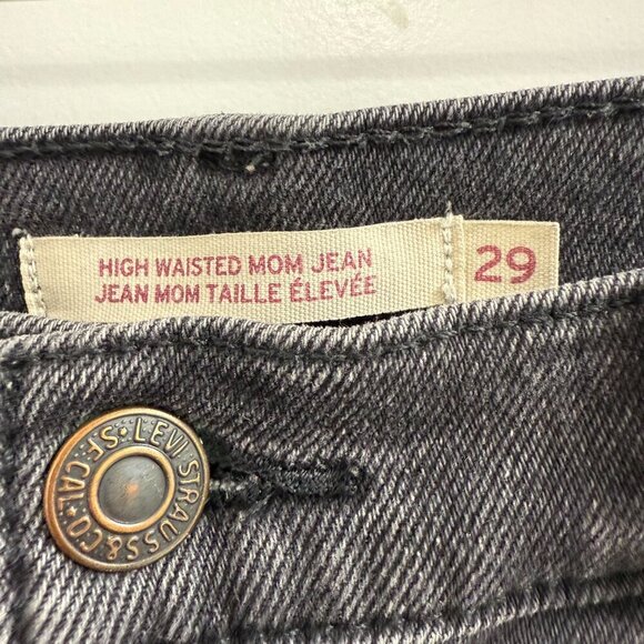 Levi High Waisted Mom Jean size 29 Black - Picture 3 of 3